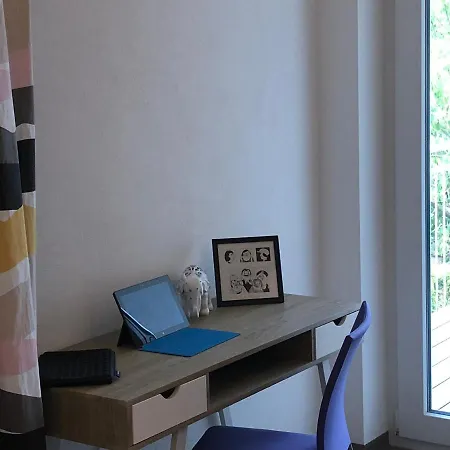 Time Out 헤르초게나우라흐